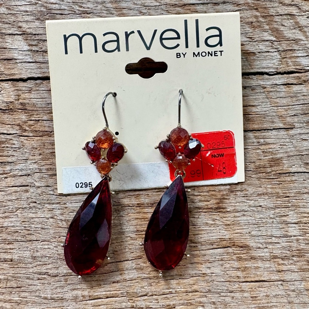 ☀️ 5/25 ☀️ Red Teardrop Earrings, Marvella by Monet